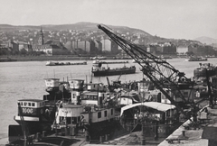 Hungary, Budapest V.,Budapest I.,Budapest II., látkép pesti alsó rakpart felől a Bem (Margit) rakpart felé, balra a Batthyány tér., 1932, Vincent Till Baumgartner, ship, Danube, Budapest, Fortepan #213847