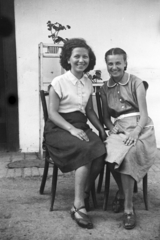 1955, Várkonyi Andrea, women, summer dresses, smile, hairdo, tonett, Fortepan #213980