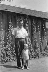 1955, Várkonyi Andrea, kid, bucket, woodshed, Fortepan #213986