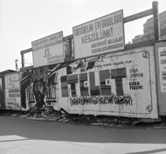 Magyarország, Budapest I., Clark Ádám tér, az Alagút előtt. A palánkon a Fővárosi Moziüzemi Vállalat (FŐMO) által forgalmazott film plakátja., 1970, FŐFOTÓ, Budapest, Fortepan #214126