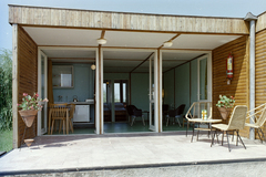 Hungary, Balatonszemes, bungaló telep (később kemping)., 1969, FŐFOTÓ, furnishing, holiday house, building, colorful, Fortepan #214439