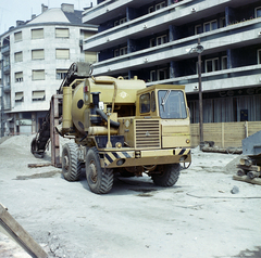 Magyarország, Budapest II., Csalogány utca a Bem rakpart felől a Fő utca keresztződése felé nézve., 1970, FŐFOTÓ, színes, betonkeverő, Budapest, Fortepan #214499