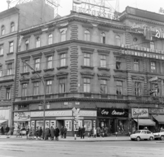 Magyarország, Budapest VI., Oktogon (November 7. tér) 4., balra a Teréz (Lenin) körút., 1970, FŐFOTÓ, Budapest, Fortepan #214705