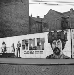 Hungary, Budapest V., Kálvin tér, jobbra a Kecskeméti utca. A palánkon a Fővárosi Moziüzemi Vállalat (FŐMO) által forgalmazott film plakátja., 1970, FŐFOTÓ, Budapest, Fortepan #214747