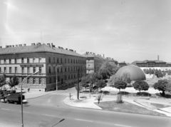 Magyarország, Szeged, Mars (Marx) tér, Ipari Vásár, jobbra a háttérben a Szegedi Fegyház és Börtön (közismert néven „Csillagbörtön”, vagy „Csillag”)., 1971, FŐFOTÓ, Fortepan #214998