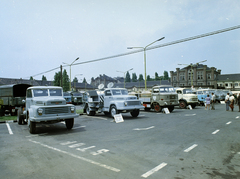 Magyarország, Budapest X., Halom utca 42, a Tejipari Szállítási Szolgáltató és Készletező Vállalat (TSzSzKV) gépjárműjavító telepe., 1971, FŐFOTÓ, Budapest, Fortepan #215032