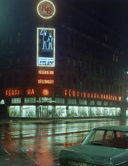 Magyarország, Budapest VIII., Rákóczi út 73., Ruházati Bolt Vállat, Keleti Férfiruhasarok, balra a Berzsenyi utca., 1971, FŐFOTÓ, Budapest, Fortepan #215056