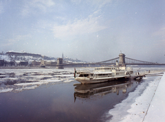 Hungary, Budapest V., a pesti alsó rakpart a Széchenyi Lánchíd felé nézve., 1971, FŐFOTÓ, Budapest, Fortepan #215333