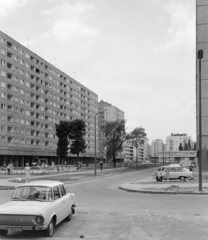 Magyarország, Óbuda, Budapest III., Kiscelli utca a Solymár utcánál, balra a Zápor utca házsora., 1972, FŐFOTÓ, panelház, rendszám, Budapest, Fortepan #215490