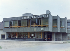 Magyarország, Ráckeve, Szent István tér, üzletház., 1972, FŐFOTÓ, színes, Fortepan #215565