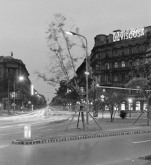 Magyarország, Budapest V.,Budapest VI., Erzsébet (Engels) tér az Andrássy út (Népköztársaság útja) torkolata felé nézve., 1972, FŐFOTÓ, Budapest, Fortepan #215637