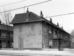 Magyarország, Budapest IX., Gubacsi út 73., a kislakásos lakótelep, a "Kis-Dzsumbuj" egyik épülete., 1973, FŐFOTÓ, Budapest, Fortepan #215821