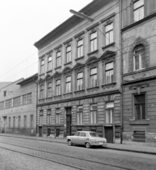 Magyarország, Budapest VII., Bethlen Gábor utca, balra a 21-23. és középen a 19. számú ház., 1973, FŐFOTÓ, Budapest, Skoda 1000 MB, Fortepan #215879