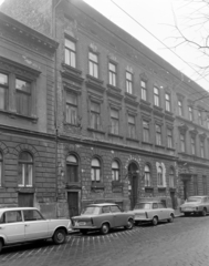 Magyarország, Budapest VII., szemben középen a Nefelejcs utca 16-os számú ház., 1973, FŐFOTÓ, Budapest, rendszám, Trabant 601, Polski Fiat 125p, Fortepan #215913