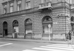 Hungary, Budapest VIII., József körút 46., Otthon étterem a József utca sarkon., 1973, FŐFOTÓ, Budapest, Fortepan #215954