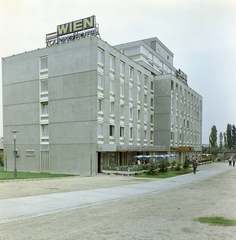 Hungary, Budapest XI., Budaörsi út 88-90., Hotel Wien., 1973, FŐFOTÓ, Budapest, hotel, Fortepan #216028