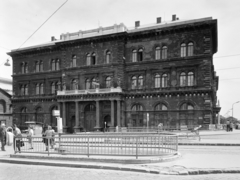 Magyarország, Budapest IX., Fővám (Dimitrov) tér, a Marx Károly Közgazdaságtudományi Egyetem (később Corvinus Egyetem) épülete., 1973, FŐFOTÓ, Budapest, Fortepan #216109