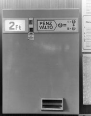 Magyarország, Budapest XI., Irinyi József utca 38., a felvétel a 117-es önkiszolgáló postán készült, pénzváltó automata., 1973, FŐFOTÓ, Budapest, posta, automata, Fortepan #216115