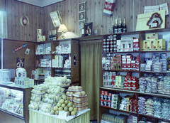 1973, FŐFOTÓ, árukínálat, Csemege vállalat, Omnia-márka, cigaretta, kávé, Fortepan #216175