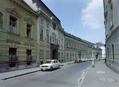 Magyarország, budai Vár, Budapest I., Úri utca, szemben az 58-as számú házban a II. sz. központi házasságkötő terem., 1973, FŐFOTÓ, Budapest, VAZ 2101, Fortepan #216179