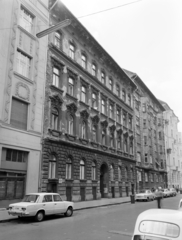 Magyarország, Budapest VII., szemben középen a Marek József utca 5-ös számú ház., 1974, FŐFOTÓ, Budapest, VAZ 2101, Fortepan #216304