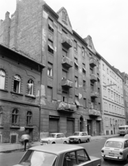 Magyarország, Budapest VII., szemben középen a Marek József utca 16-os számú ház., 1974, FŐFOTÓ, Budapest, Fiat 850, rendszám, Fortepan #216305