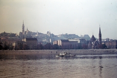 Magyarország, Budapest, Budai Duna-part Pestről. Bem rakpart, Szilágyi Dezső tér., 1970, Fortepan, hajó, színes, látkép, vontatóhajó, FK 331 hajó, Fortepan #21659