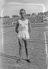 Franciaország, Párizs, Pershing stadion, Grósz István középtávfutó (MTK)., 1926, Francia Nemzeti Könyvtár, stadion, MTK, sport mez, Fortepan #217632