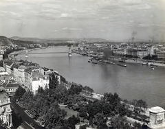 Magyarország, Budapest I., kilátás a Gellérthegyről a Széchenyi Lánchíd felé.
, 1930, Francia Nemzeti Könyvtár, Budapest, Fortepan #217633