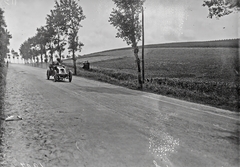 France, Szisz Ferenc Renault AK-ja a Francia Autóklub Nagydíján (Grand Prix de l'ACF)., 1907, Francia Nemzeti Könyvtár, car race, alley, Renault-brand, French brand, Fortepan #217649