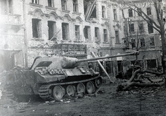 Magyarország, Budapest I., Alagút utca, jobbra a Pauler utca torkolata., 1945, Vörös Hadsereg, harckocsi, Sd.Kfz 171 Panther, Panzerkampfwagen V, Budapest, Fortepan #217747