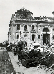 Hungary, Budapest I., a romos Királyi Palota (később Budavári Palota) Hunyadi udvara., 1945, Mihályi Balázs, wreck, damaged building, Budapest, war damage, Fortepan #217817