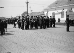 Magyarország, Esztergom, Kossuth Lajos utca (11-es főút), május 1-i felvonulás., 1974, Almássy László, Fortepan #217947