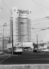 Románia, Bukarest, Bulevardul Nicolae Bălcescu, Hotel Intercontinental., 1973, Kovács Annamária, Fortepan #218009