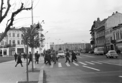 Románia, Ploiesti, Bulevardul Republicii a Piața Victoriei (Piata 16 Februarie) felé nézve, a balra látható régebbi épületeket az 1977-es földrengés után lebontották., 1973, Kovács Annamária, Fortepan #218012