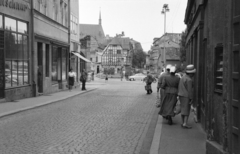 Németország, Weimar, Frauentorstraße, háttérben a Markplatz és mögötte a Marktstraße - Kaufstraße sarok., 1963, BL, NDK, Fortepan #218127