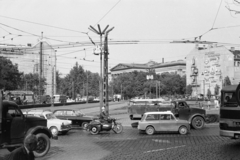 Magyarország, Budapest VIII.,Budapest V.,Budapest IX., Kálvin tér, háttérben a Magyar Nemzeti Múzeum., 1966, BL, GAZ-márka, oldalkocsis motorkerékpár, tűzfal, Trabant 600, Autobianchi-márka, Budapest, Fortepan #218159