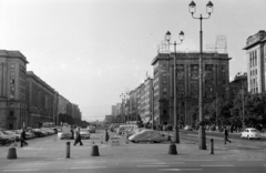 Lengyelország, Varsó, Alkotmány tér (Plac Konstytucji), szemben az ulica Marszałkowska a Rondo Romana Dmowskiego irányába., 1969, BL, Fortepan #218286