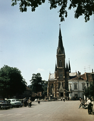 Magyarország, Kőszeg, Fő (Köztársaság) tér, szemben a Jézus Szíve-templom., 1972, Darányi Sándor, Fortepan #218509