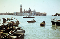 Olaszország, Velence, a San Giorgio Maggiore sziget és a San Giorgio Maggiore-templom a Szent Márk tér felől nézve., 1964, Darányi Sándor, színes, Fortepan #218541