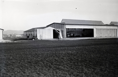 Austria, Wiener Neustadt, Wiener Strasse, a Császári és Királyi Hadsereg katonai repülőtere., 1915, Herzka Ferenc, hangar, Fortepan #218793