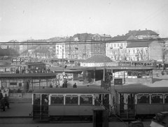 Magyarország, Budapest II., Széll Kálmán (Moszkva) tér., 1953, Kotnyek Antal, vendéglátás, utcakép, életkép, villamos, villamosmegálló, gomba, Budapest, Fortepan #21881