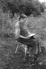 1961, Krantz Károly, garden, reading, glasses, old person, Fortepan #219135