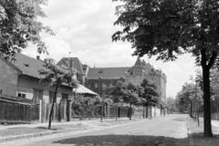 Magyarország, Budapest VIII., a Győrffy István utca Villám utca - Könyves Kálmán körúti szakasza, a sarkon balra az un. Tündérpalota., 1962, Krantz Károly, Budapest, Fortepan #219290