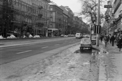 Magyarország, Budapest XIII., Szent István körút a Jászai Mari tér irányába nézve, szemben balra a Nagy Ignác utca torkolata., 1987, Krizsanóczi Anna, rendszám, Budapest, virágbolt, Fortepan #219386