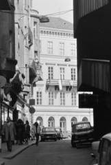 Magyarország, Budapest V., Fehér Hajó utca, szemben a Szomory Dezső (Biermann István) tér., 1987, Krizsanóczi Anna, iskola, Budapest, Fortepan #219390