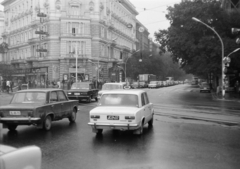 Magyarország, Budapest V.,Budapest VI., Andrássy út (Népköztársaság útja) a Bajcsy-Zsilinszky út felől nézve., 1985, Krizsanóczi Anna, rendszám, Budapest, Fortepan #219393