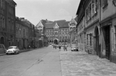 Magyarország, budai Vár, Budapest I., Fortuna utca a Bécsi kapu tér felé nézve, szemben a Magyar Országos Levéltár épülete., 1963, László Áron, középület, Budapest, Fortepan #219485