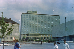 Németország, Berlin, Kelet-Berlin, Karl Marx Allee, Hotel Berolina., 1967, László Áron, színes, NDK, Kelet-Berlin, Fortepan #219514