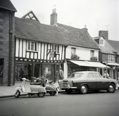 Egyesült Királyság, Stratford-upon-Avon, Greenhill Street 19., 1958, László Áron, brit gyártmány, automobil, Rover-márka, Rover P5, Fortepan #219562